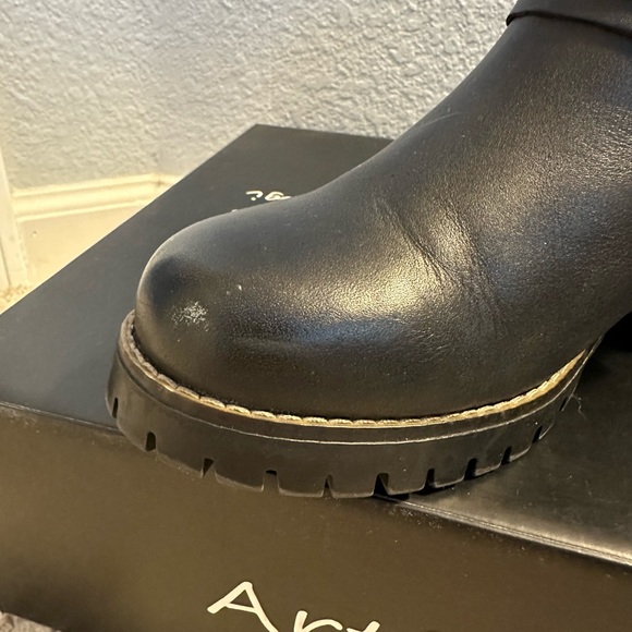 Artisan by Zigi Yolanda Leather Biker Bootie - Picture 7 of 13